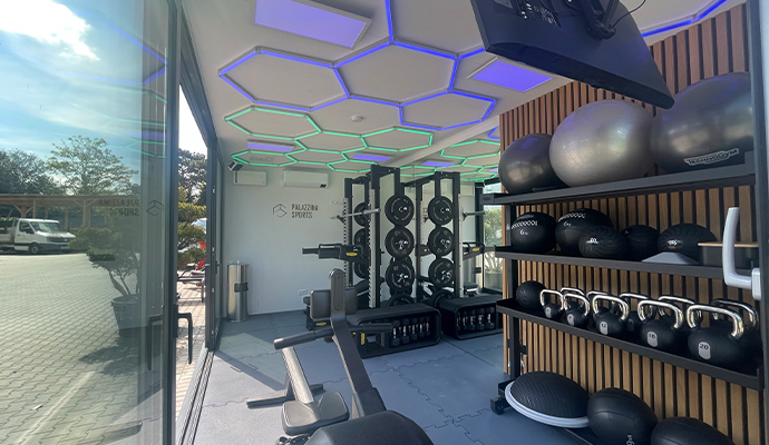 Palazzina-Sports-Showroom-outdoorgym-containergym-fitnessstudio